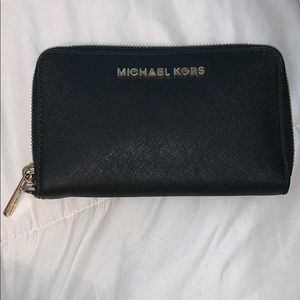 michael kors wallet
